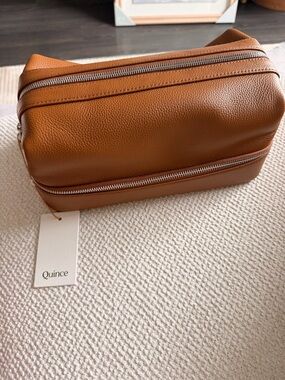 Quince Leather Toiletry Bag in Cognac Brown